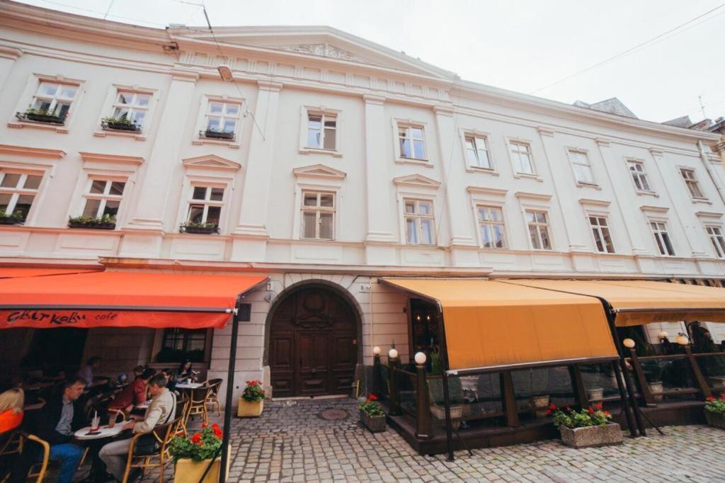 Apartments Lux In City Center Lviv Exterior photo